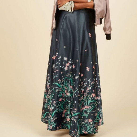 Modcloth Arose Such a Classic Maxi Skirt - Picture 3 of 4